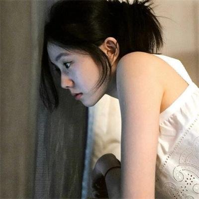 月媚花娇